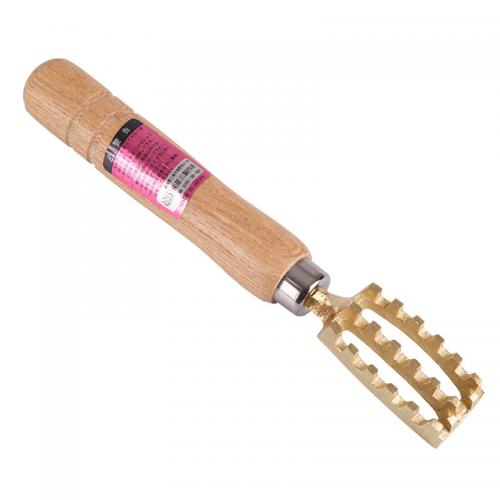 Рыбочистка латунь дерев.рукоять182 мм, 0303701